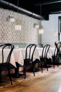 Home The Breda Group restaurant aan Rembrandtplein voor lunch in Amsterdam-Centrum met seizoensgebonden ingrediënten