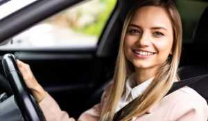 Home Private lease auto Peugeot met elegant design en moderne voorgrille